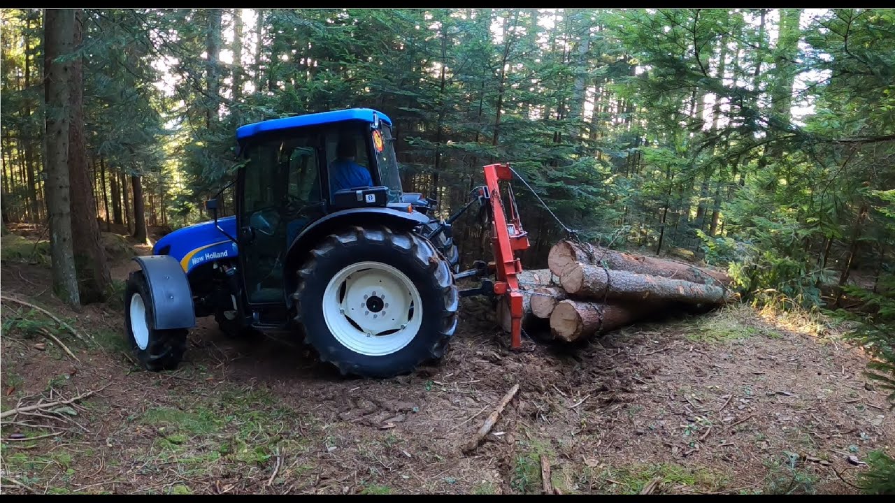 Delo v gozdu/ Work in forest/ New Holland