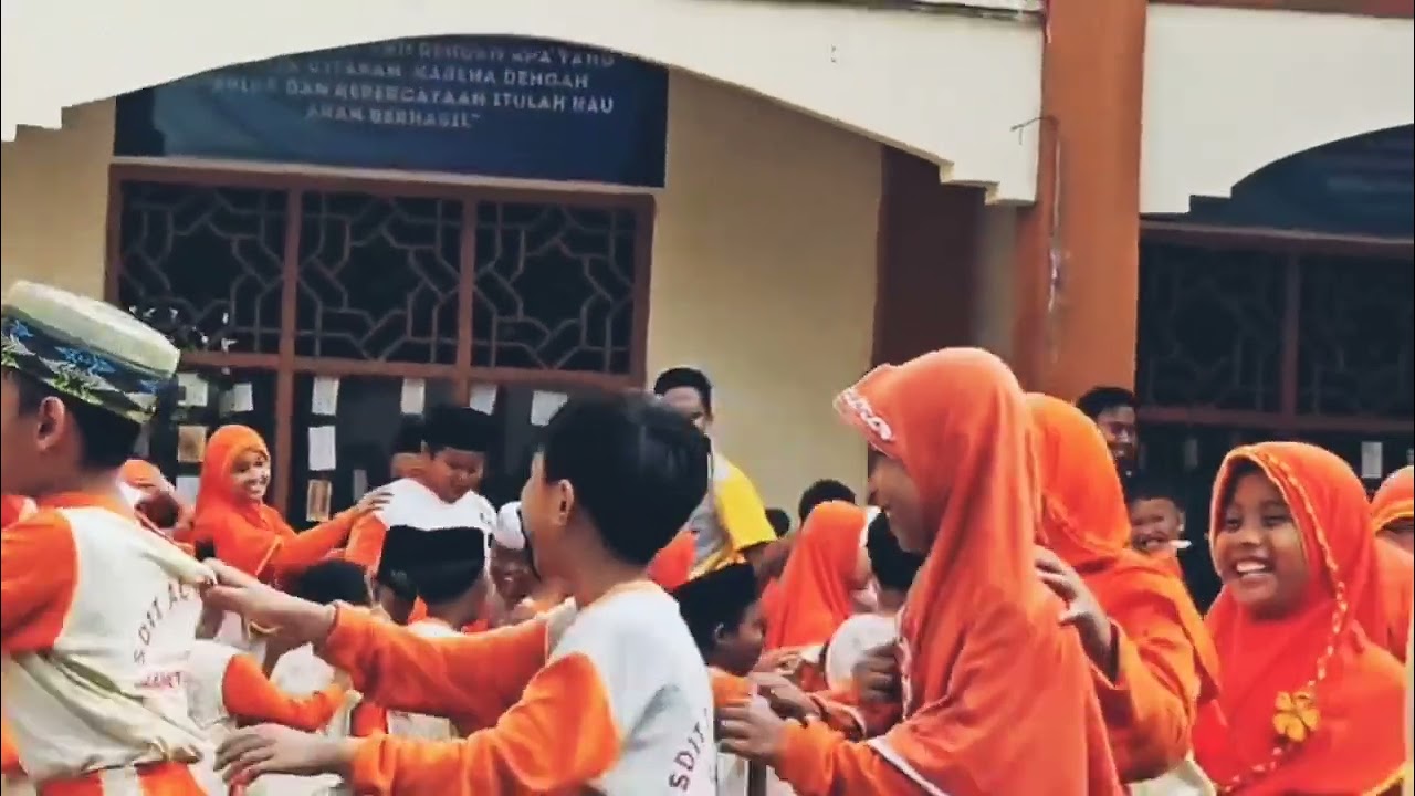 GAME SETELAH OLAHRAGA. BERGERAK BERARTI....