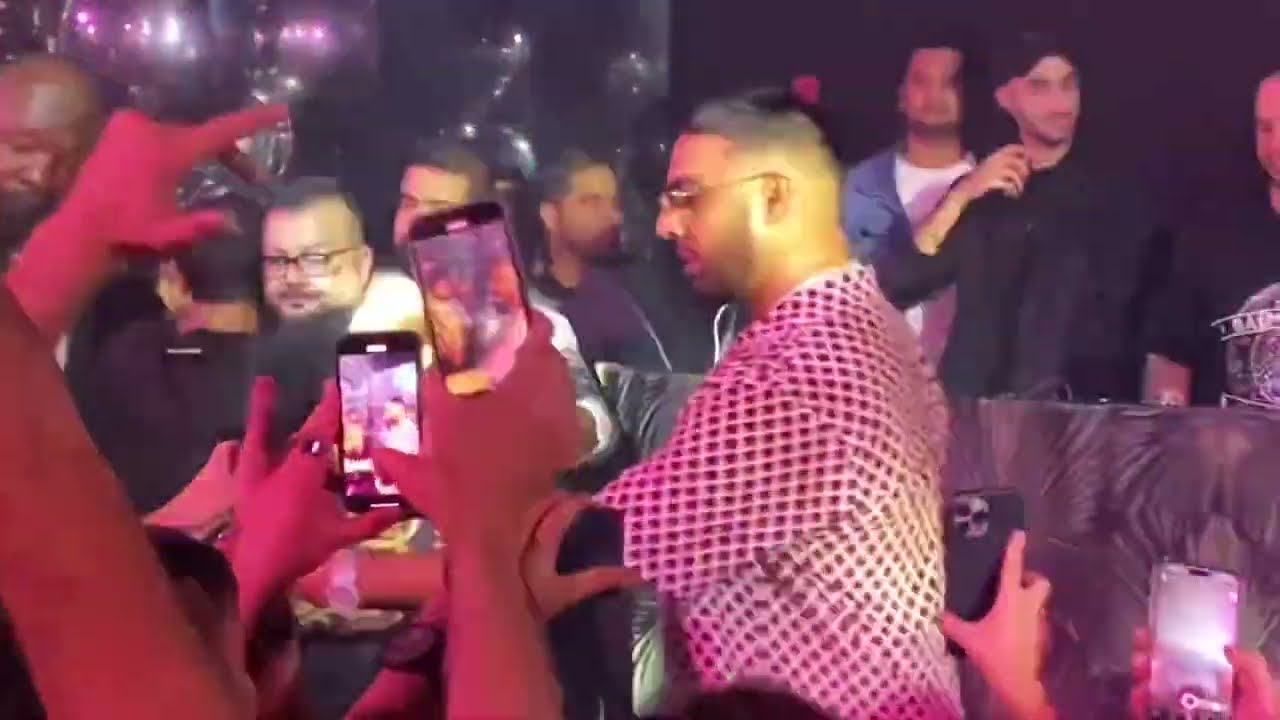 Imran Khan - Unforgettable Performance Live In Mantis Dubai &lsquo;Hattrick