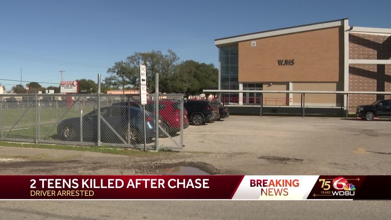 West Jefferson High School students dead, serial shoplifter arrested after chase ends in crash