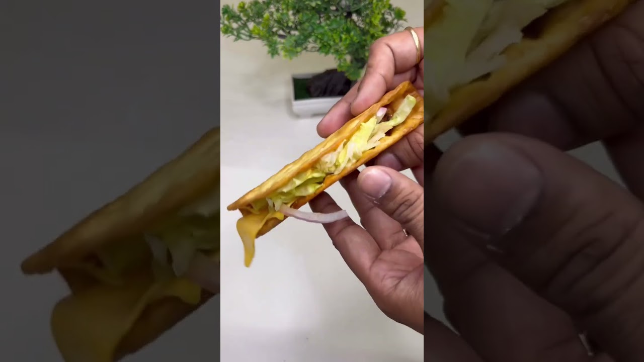 ASMR Veg Crunchy Taco 🌮 Burger King 👑 #ashortaday #youtubeshorts #viral #asmr #short #shorts
