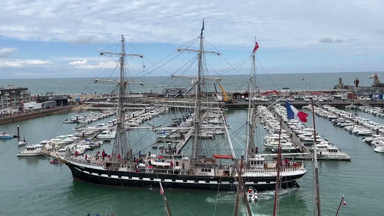 𝗙𝗘́𝗖𝗔𝗠𝗣 𝗚𝗥𝗔𝗡𝗗'𝗘𝗦𝗖𝗔𝗟𝗘 - Arrivée du Belem