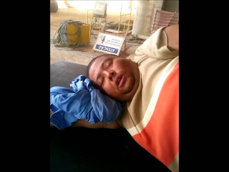 GORDO RONCADOR  (FAT SNORER)