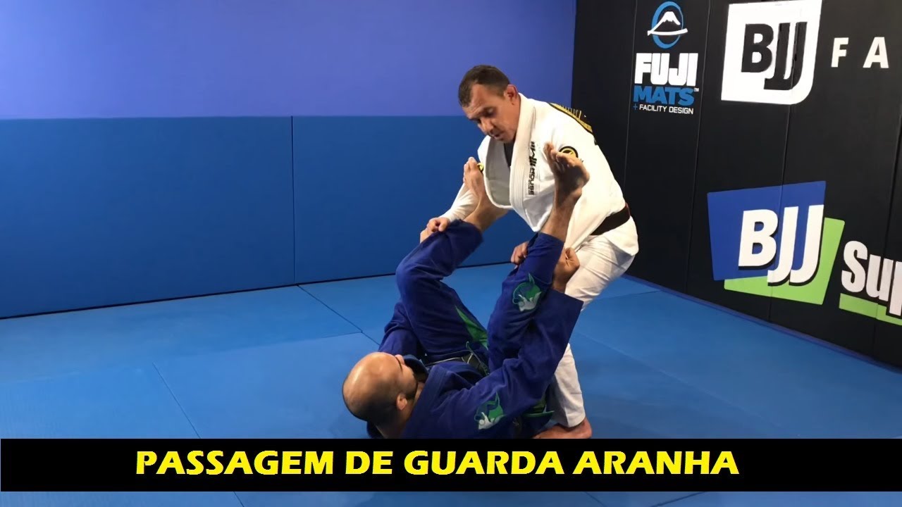 Como Passar A Guarda Aranha (Pé No Bíceps) Com Mestre Júlio César