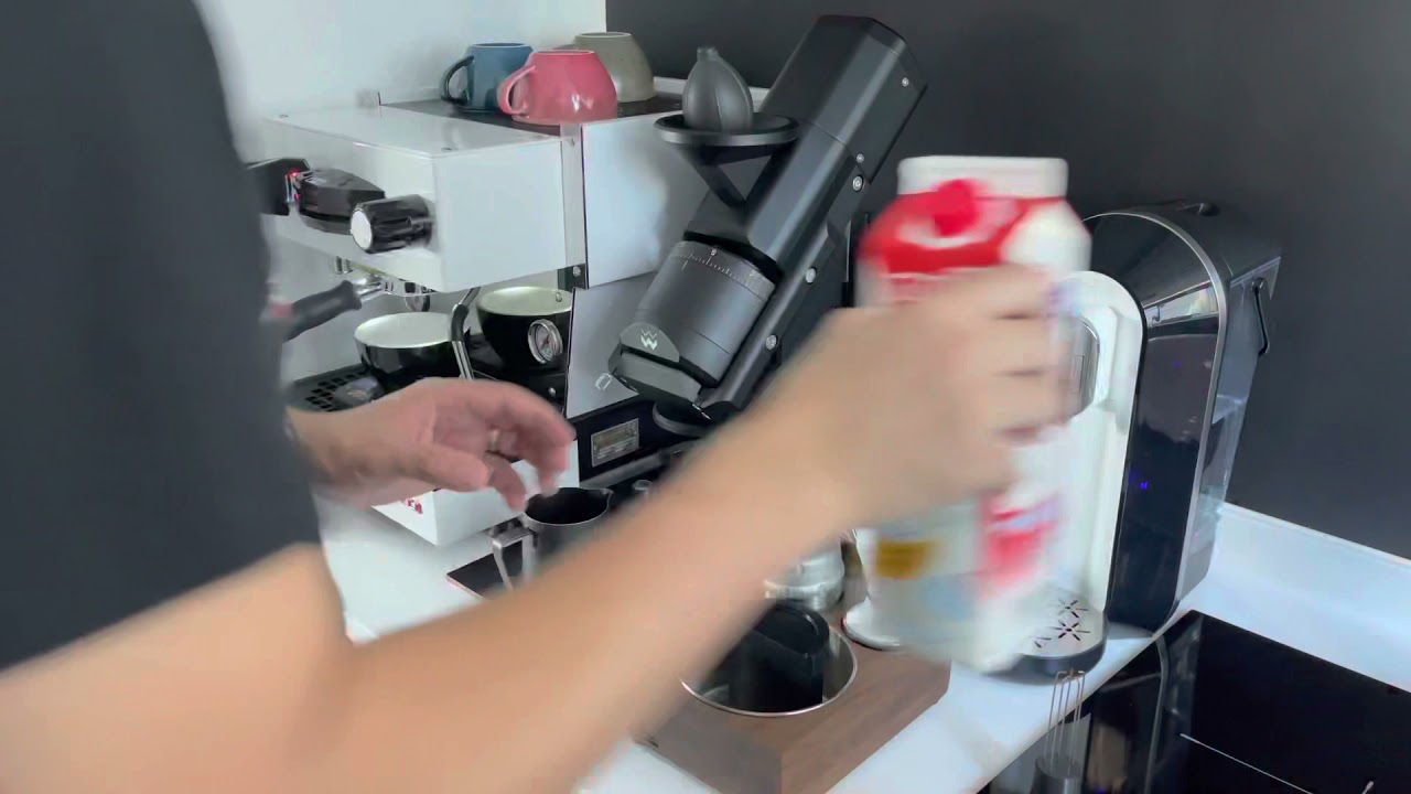 La marzocco linea mini & Weber workshops eg-1 Latte art Rosetta
