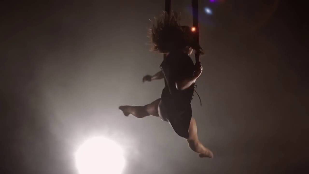Eye of the Needle - Sia | Selkie Hom - Aerial Hammock Music Video de Erin Brown