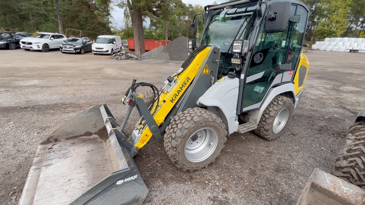 Köp Hjullastare Kramer 5040 med redskap på Klaravik