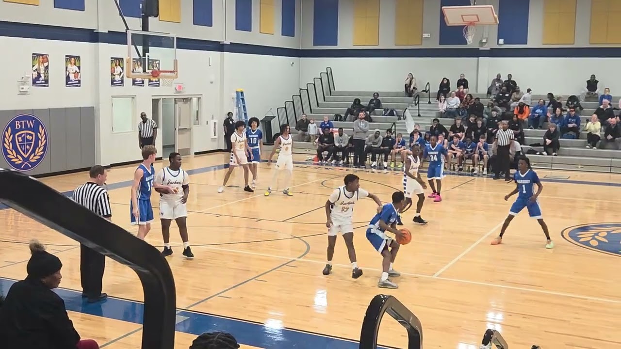 Air Denver in Jordan's vs Marbury.. BTW Montgomery vs Marbury #indiana defeats