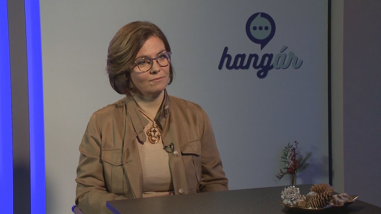 Engi Klára jégtánc olimpikon, az Engi korisuli alapítója a hangárban