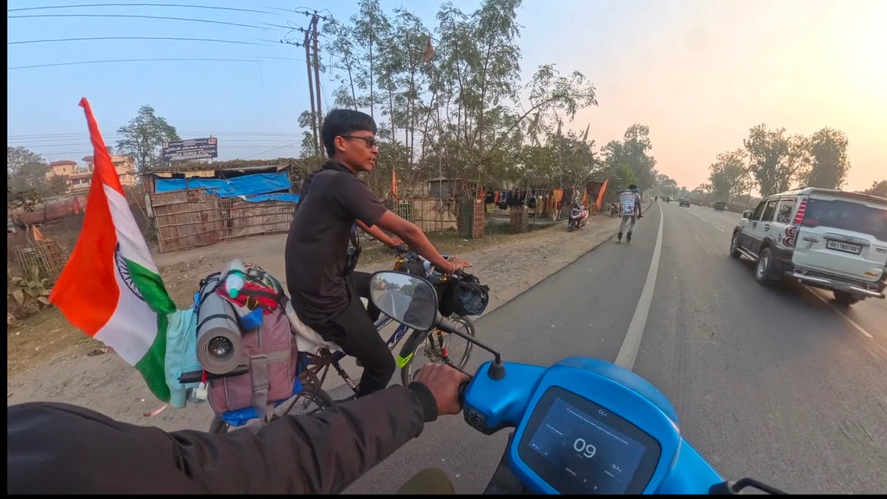 On Sunday in the morning I meet cyclist today 🚴‍♂️ 