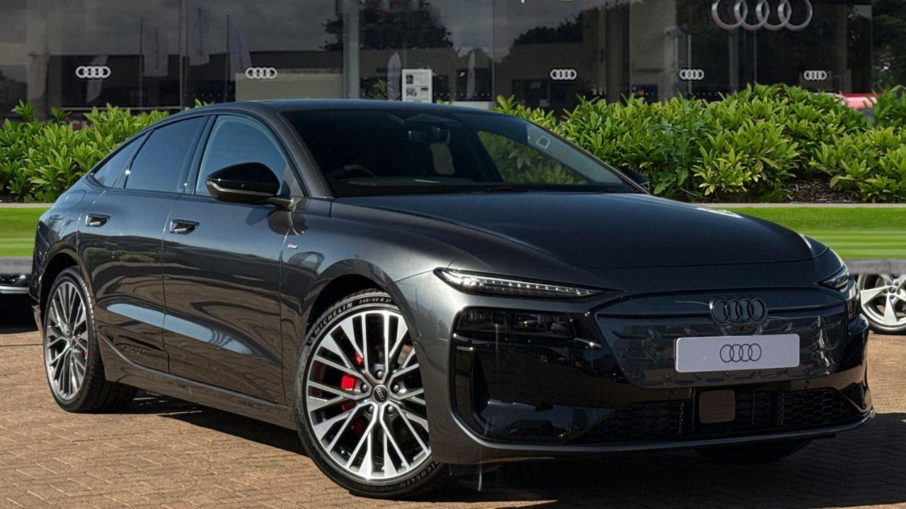 Совершенно новый Audi A6 E-Tron Sportback Performance Edition 1 в автосалоне Stafford Audi.
