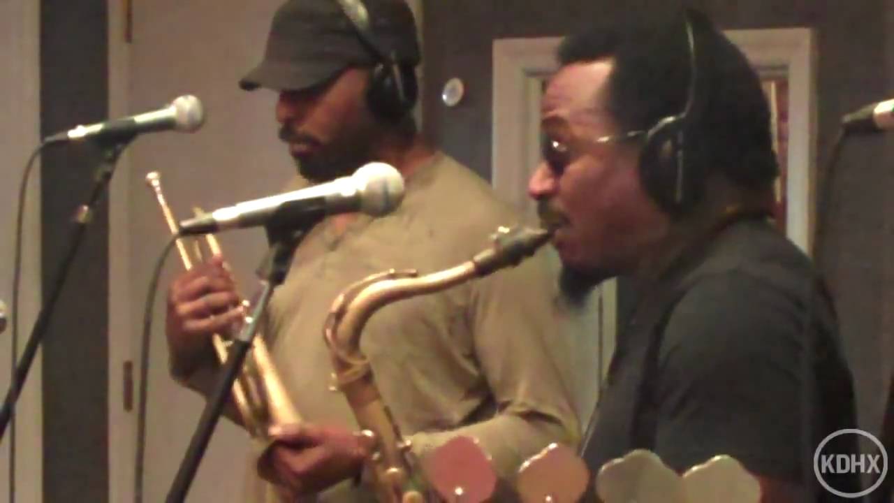 Karl Denson's Tiny Universe 