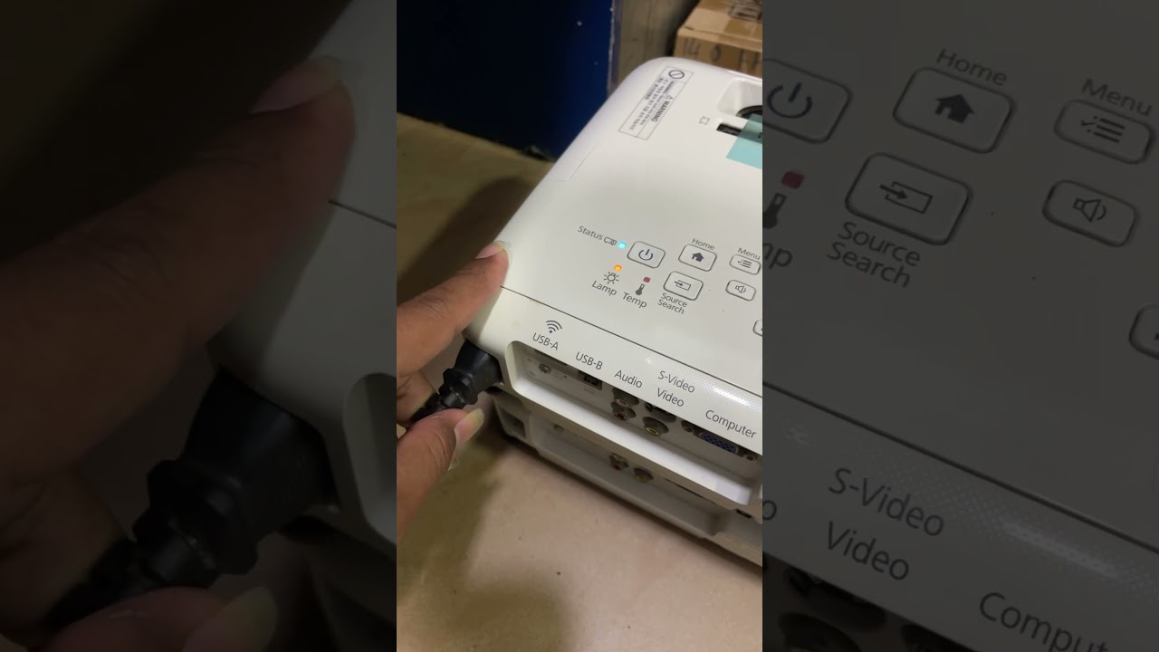 Projector Epson EB-W31 Problem Lamp