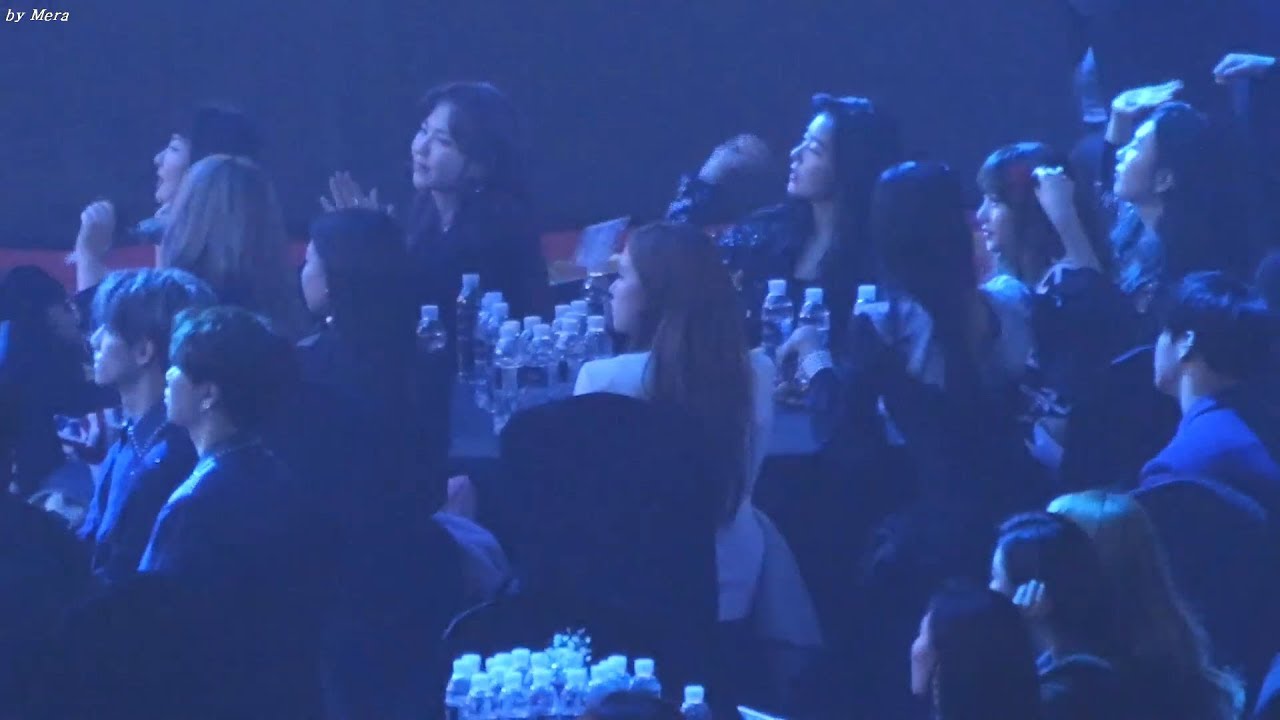 블랙핑크 (BLACKPINK), 레드벨벳 (Red Velvet) 슈퍼주니어_블랙수트 무대 리액션 Cam