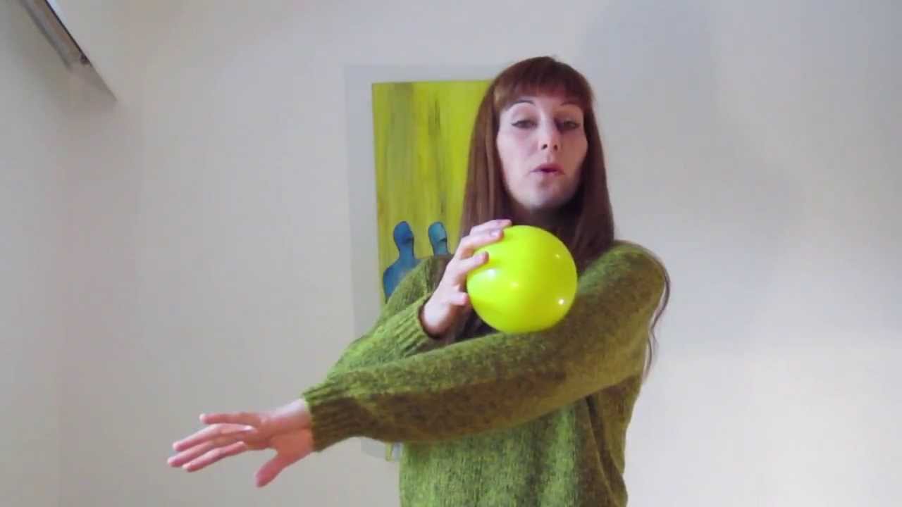 03 - Contact Juggling Lesson - To the Palm Rolls