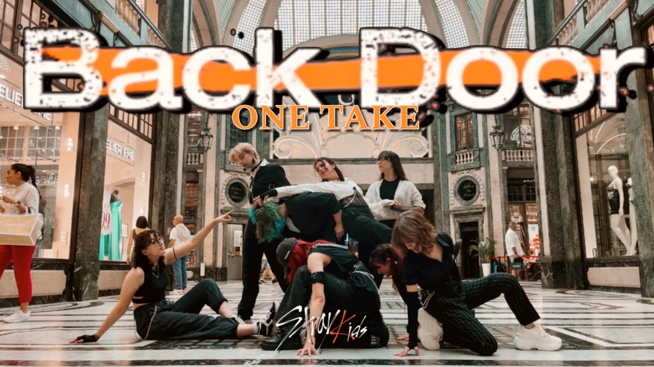 [KPOP IN PUBLIC | ONE TAKE | ITALY] STRAY KIDS (스트레이 키즈) - 'BACK DOOR' DANCE COVER | by FEELERS
