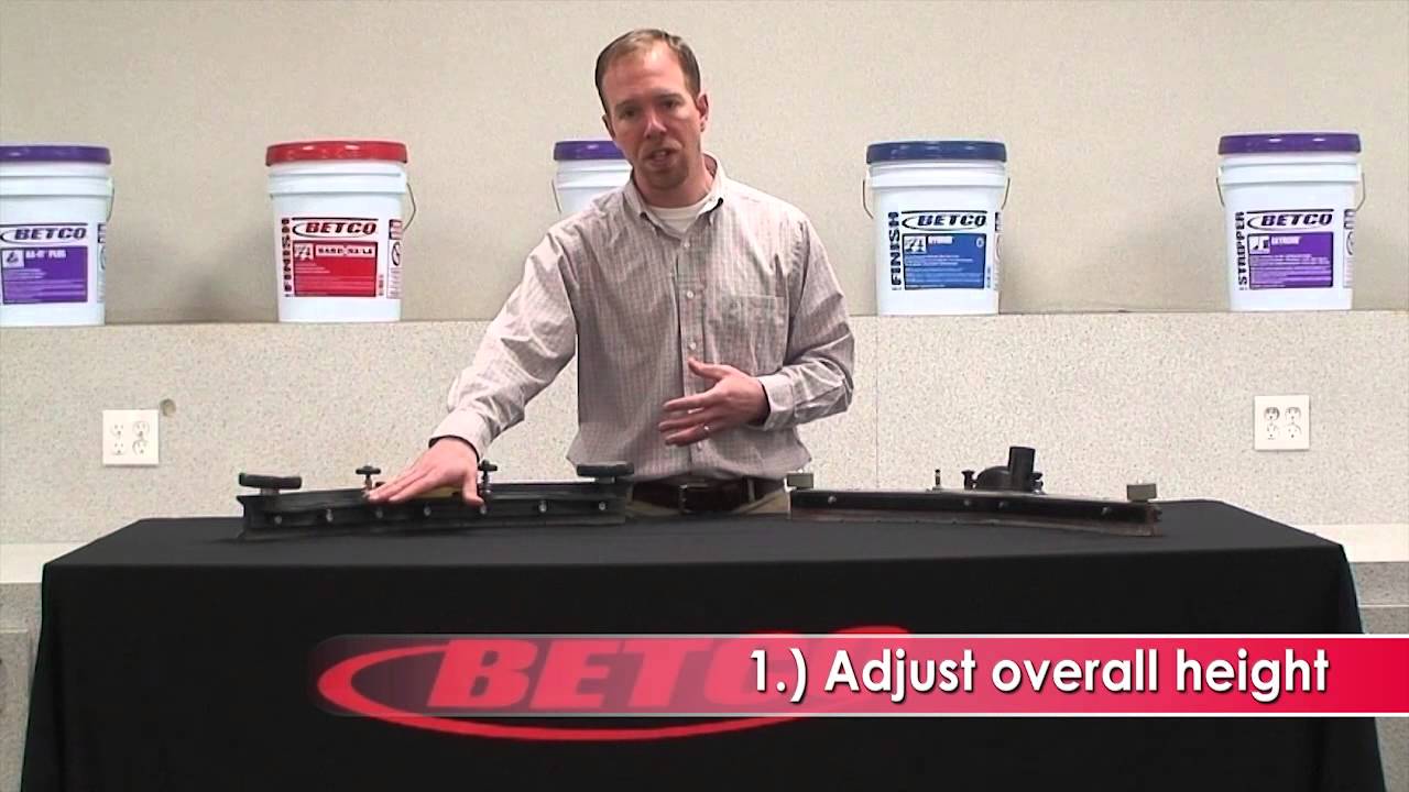 How to assemble a squeegee