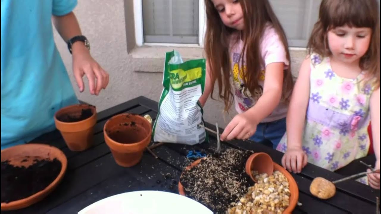 Making a Resurrection Garden for Easter with the RoamSchool Academy