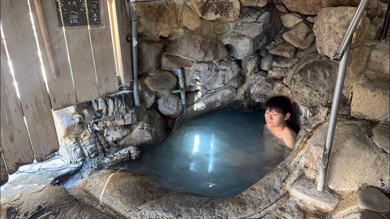 湯の峰温泉 湯筒 つぼ湯（世界遺産）熊野古道（和歌山県田辺市 旧本宮町）