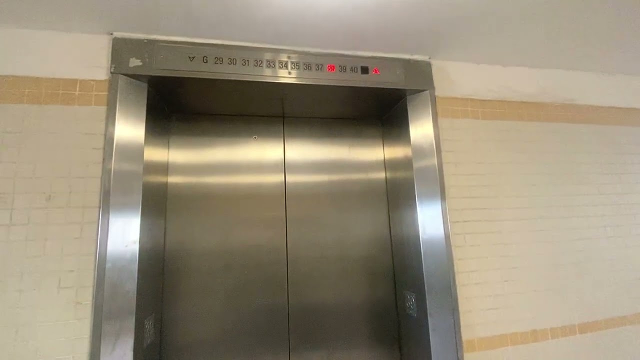 黃大仙上邨啟善樓三菱升降機