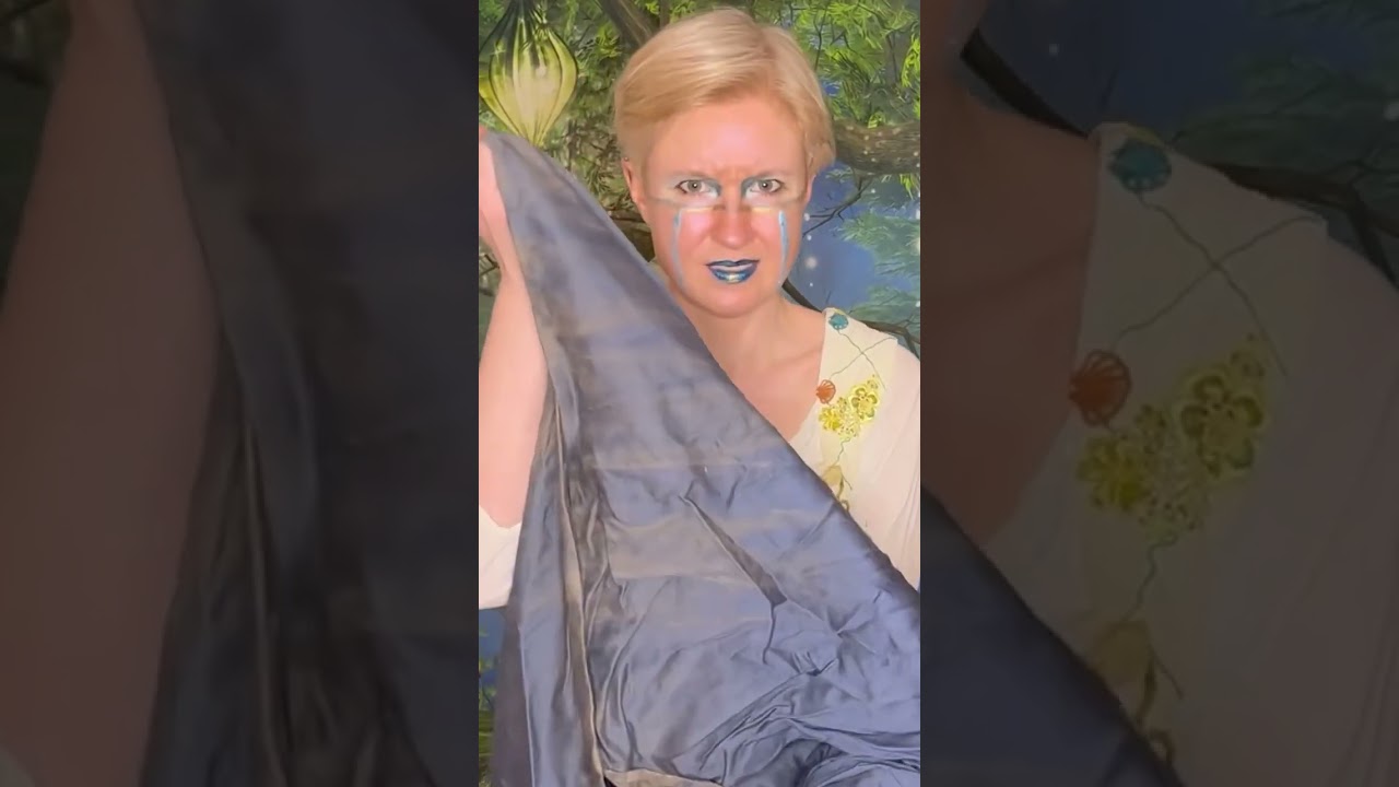 this larp dress is a Tudor court gown with a fantasy twist and it’s HUGE 