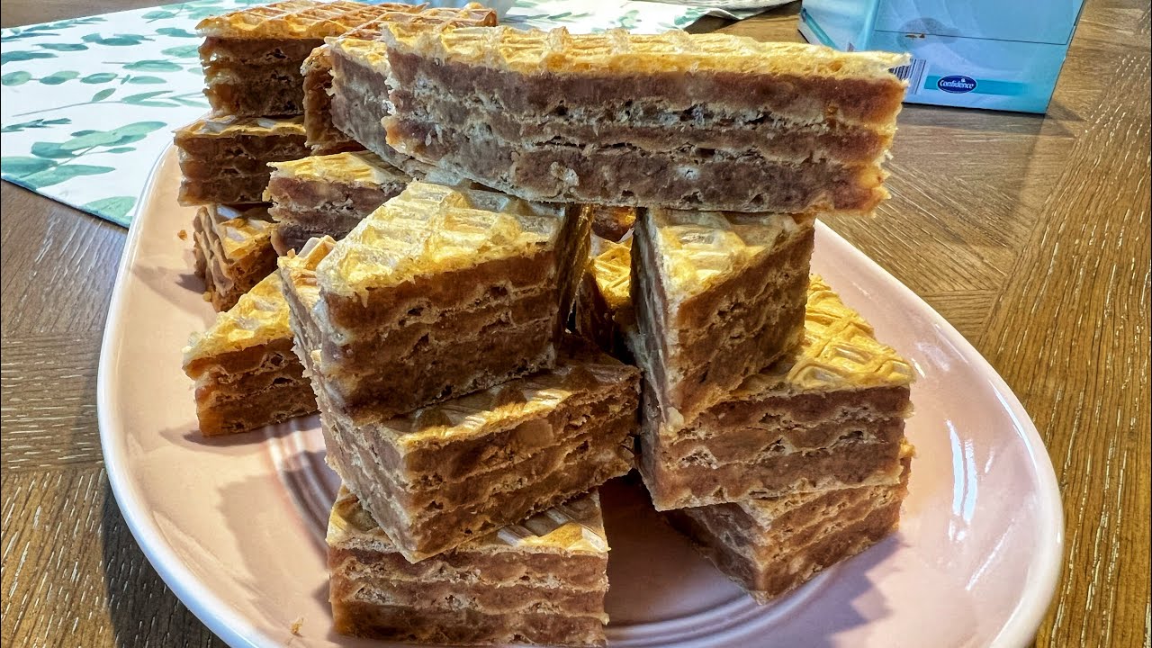 Oblande sa Cokoladom i Orasima | Waffle with Chocolate and Walnuts