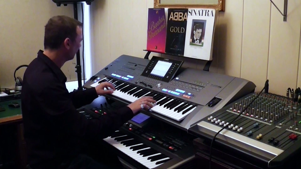 Andre Van Duin Als De Zon Schijnt Buona Sera Mrs. Campbell Yamaha Tyros 5 Roland G70 By Rico