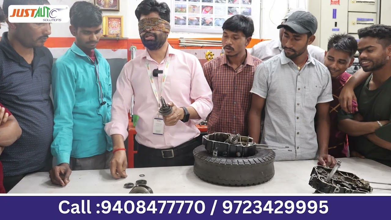 🏍️⚙️आँख पर पट्टी बांध कर गियर बॉक्स फिट कर दिया। गुरु तो ऐसा होना चाहिए। ⚙️🏍️