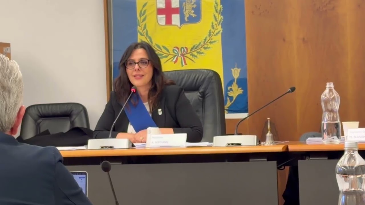 Giuramento della presidente della Provincia Alessandra Hofmann