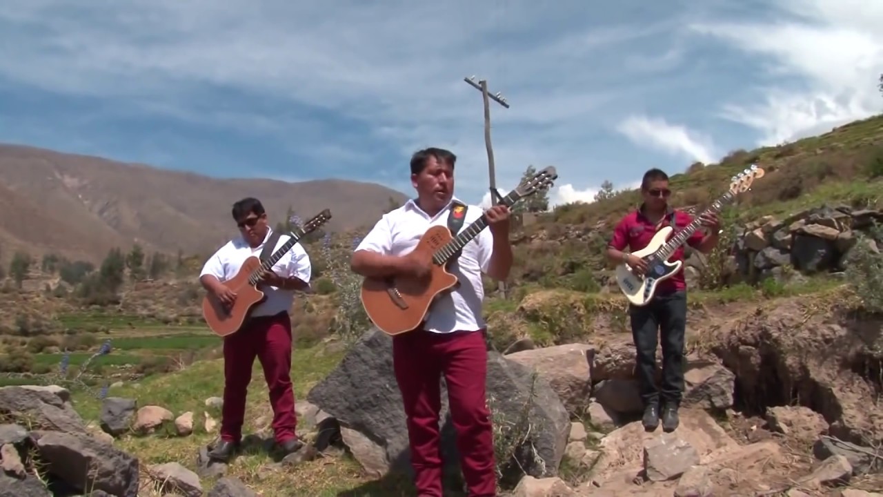 LOS PUKAS:  VENGO SOLTERITO