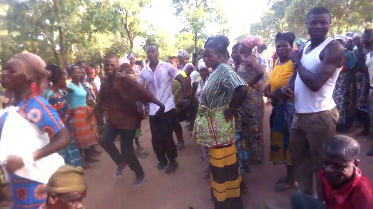 Birifor dance at Da-eyiri
