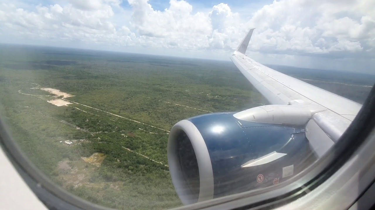 Aterrizando en un b737-800 de Aeroméxico en Cancún