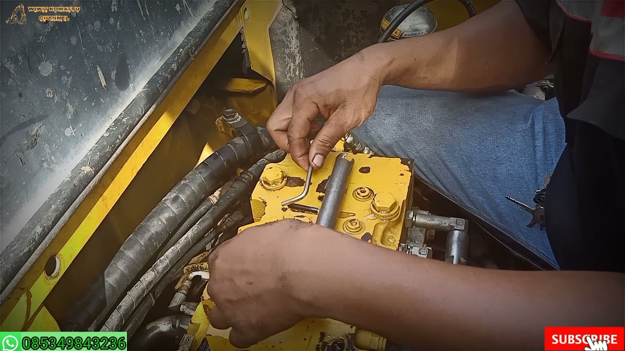 penyebab trek kanan kiri ngak ada tenaga|excavator Komatsu PC 200-8MO. @wiwit Komatsu
