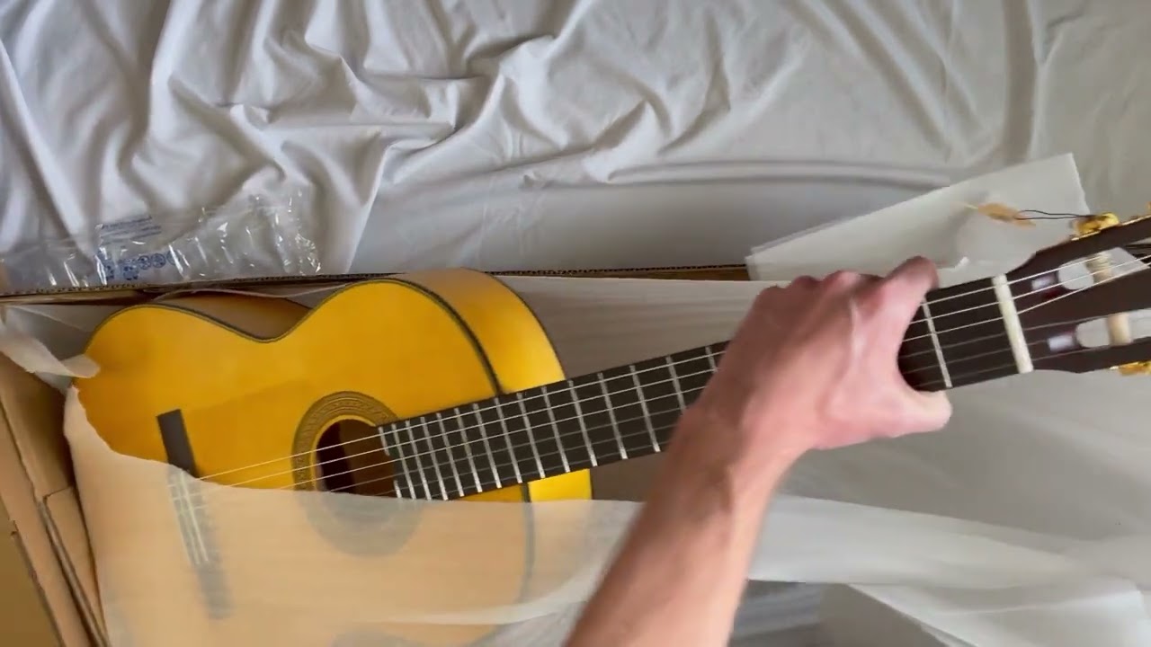 The Birth of Ferdinand (Yamaha CG172SF Unboxing Video)