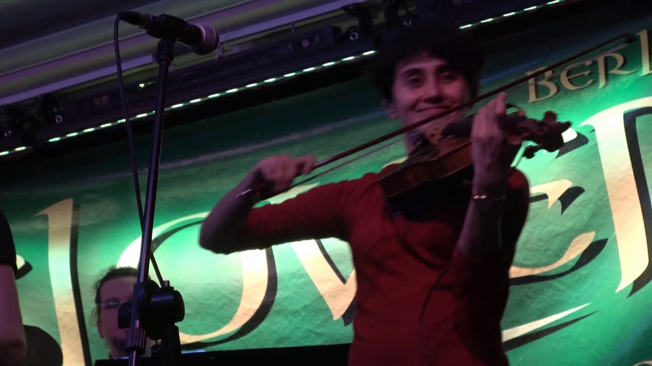 Clover am 25.01.2019 in Hellersdorf Die Kiste