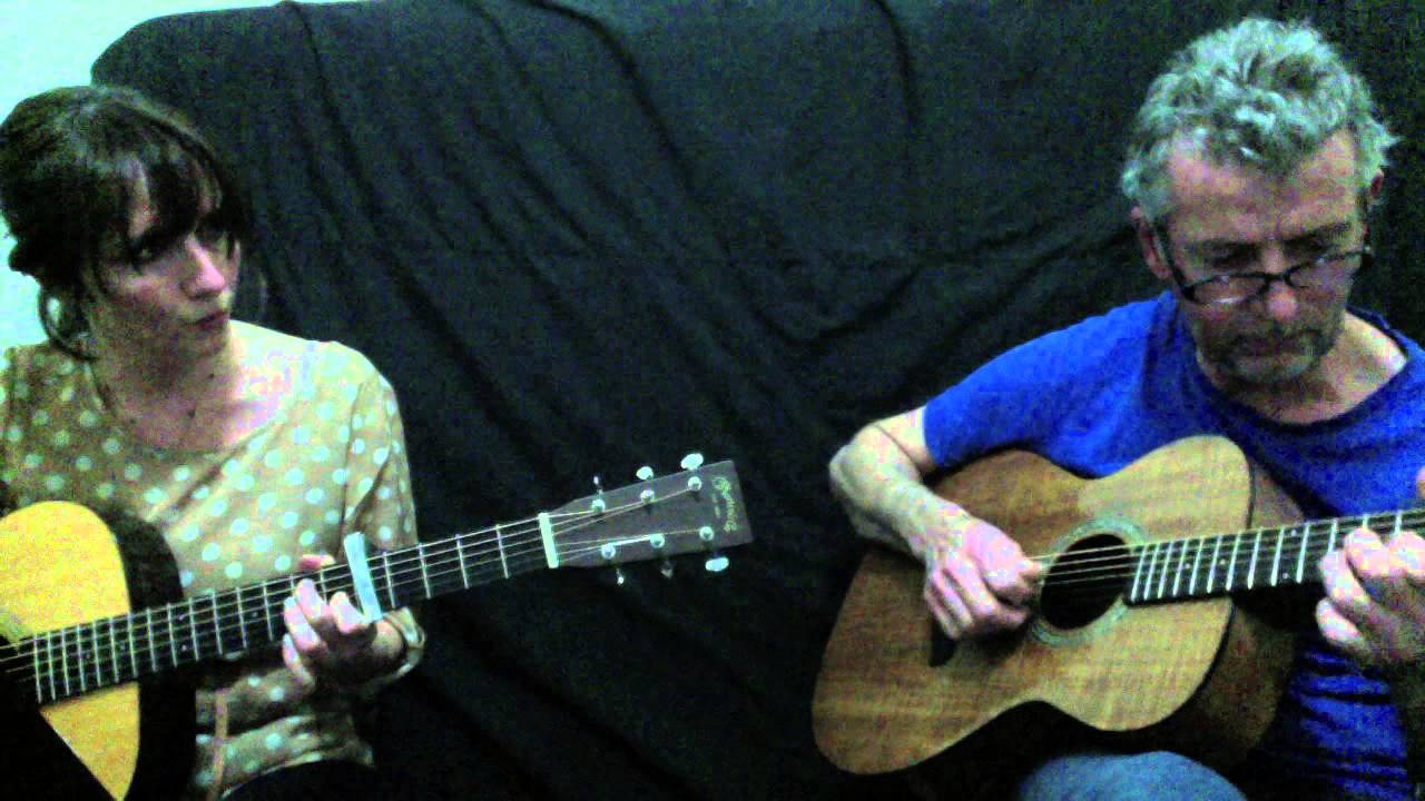 &Mu;&eta;&nu; &pi;&epsilon;&rho;&iota;&mu;έ&nu;&epsilon;&iota;&sigmaf; ά&delta;&iota;&kappa;&alpha; (&Mu;&alpha;&nu;ώ&lambda;&eta;&sigmaf; &Chi;&iota;ώ&tau;&eta;&sigmaf;)