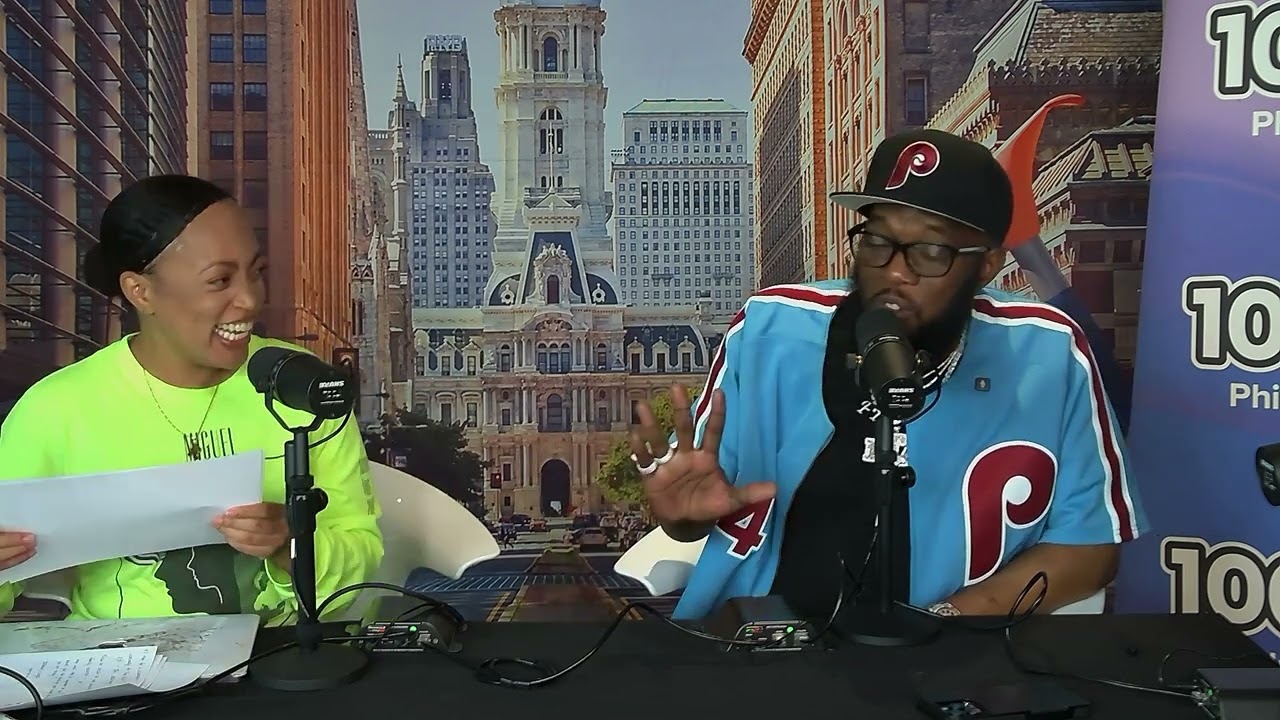 Freeway Talks 'Freefest' and 'Stimulus Package 2' with AshMac!