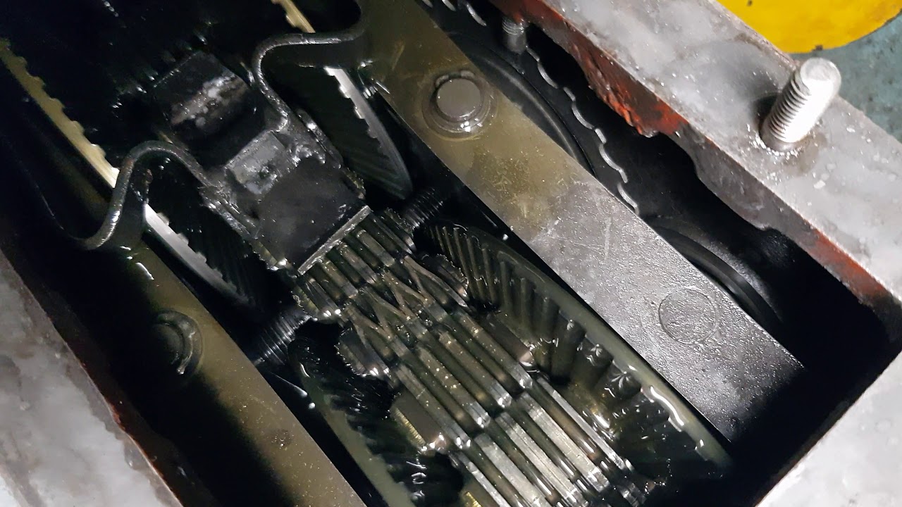 Piv gearbox for mossner bandsaw