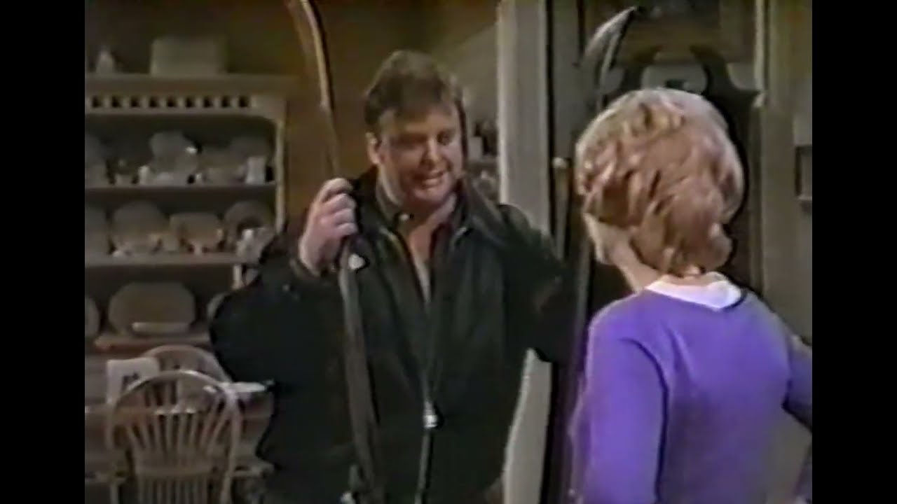 RAISE THE ROOF 1997 - Gerry Red Wilson, Kellie Overbey, Philip Bosco - unaired TV pilot