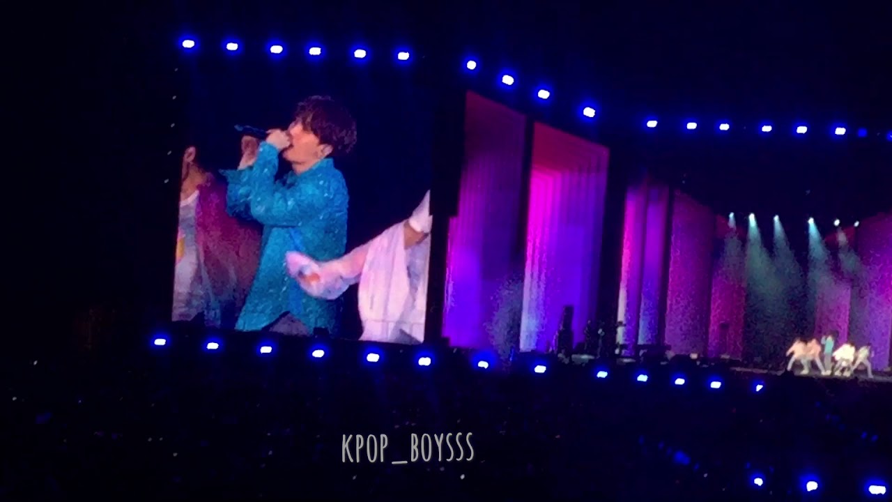 BTS LY: SPEAK YOURSELF TOUR @ ROSEBOWL DAY2- BOY WITH LOVE