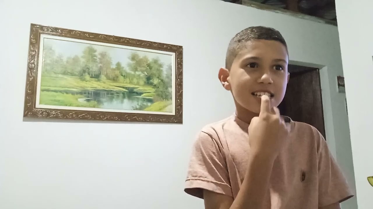 A mãe brincando com filho, Fassa isso com seu filho também de amor carinho 15/02/26