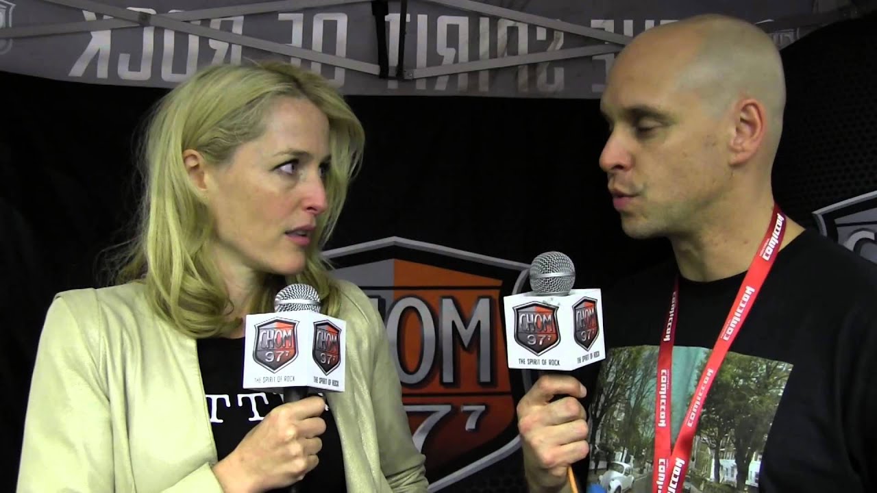 Gillian Anderson @ Comic Con 2013 Interview