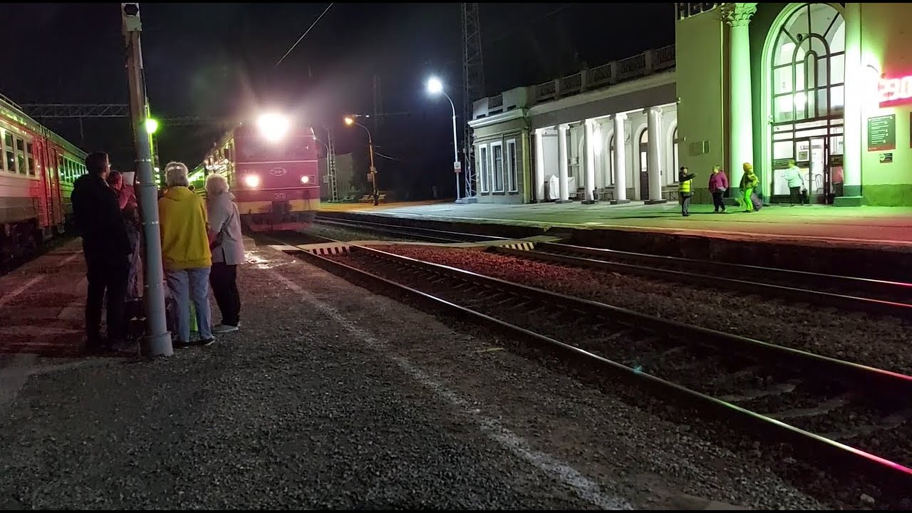 Поездка на новом поезде №059С Кисловодск — Новокузнецк / Полный обзор вагона / Вокзал Невинномысск