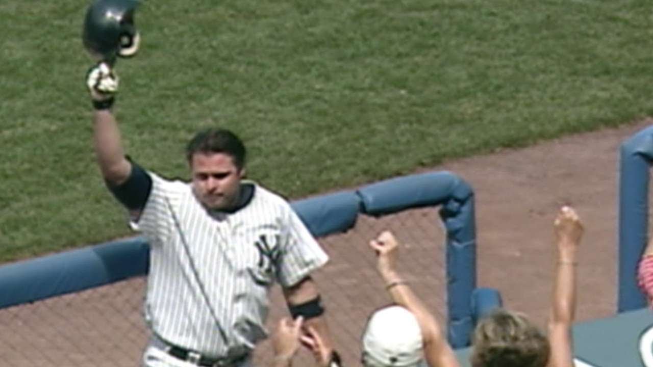 Jason Giambi hits 300th homer of his career