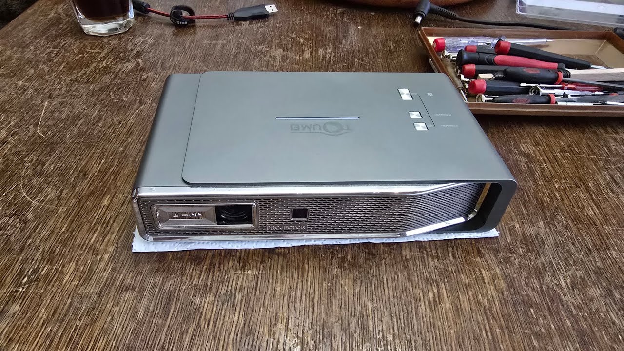 Fohes neues Jahr und die Instandsetzung des Toumei V5 Beamers mit den neuen DMD Chip .