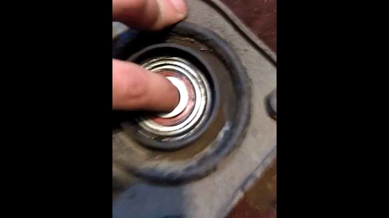 FIAT ALBEA люфт опорных подшипников