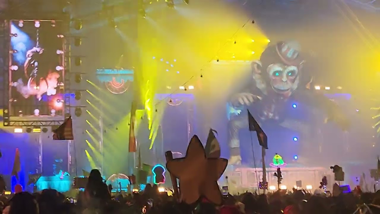 Deorro (Intro)- Escape 2025