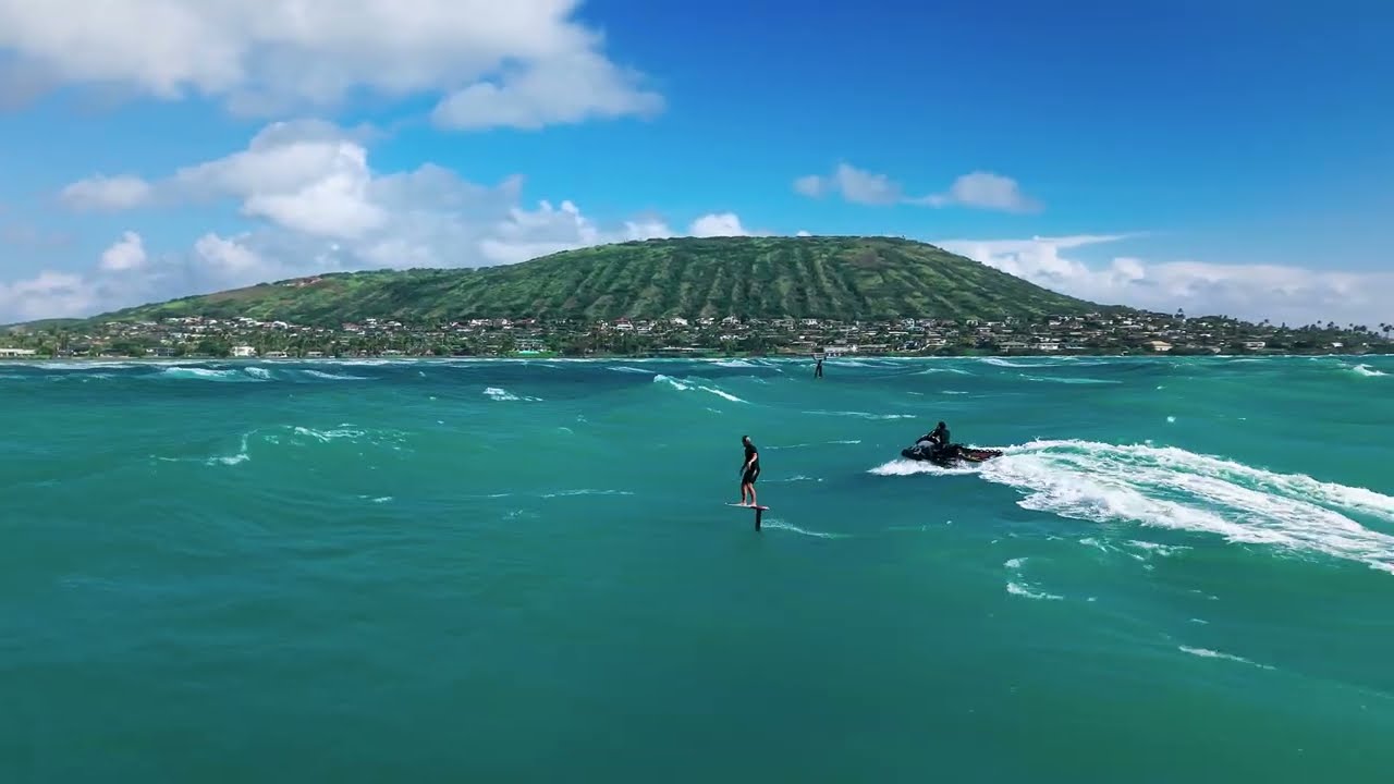 TOW FOILING SOUTH WIND STORM OAHU