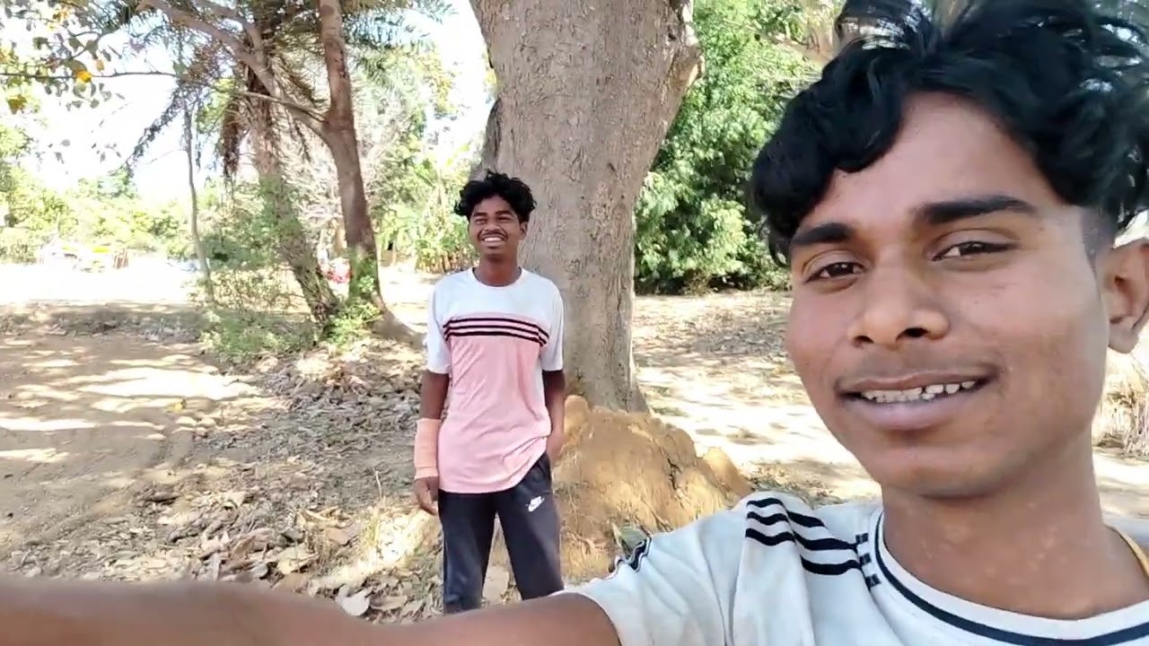 Aaj kam krne gye 😂 sab kuch kala hogya mera dost bhi kala ho gya... more #trending #vlog #viral 