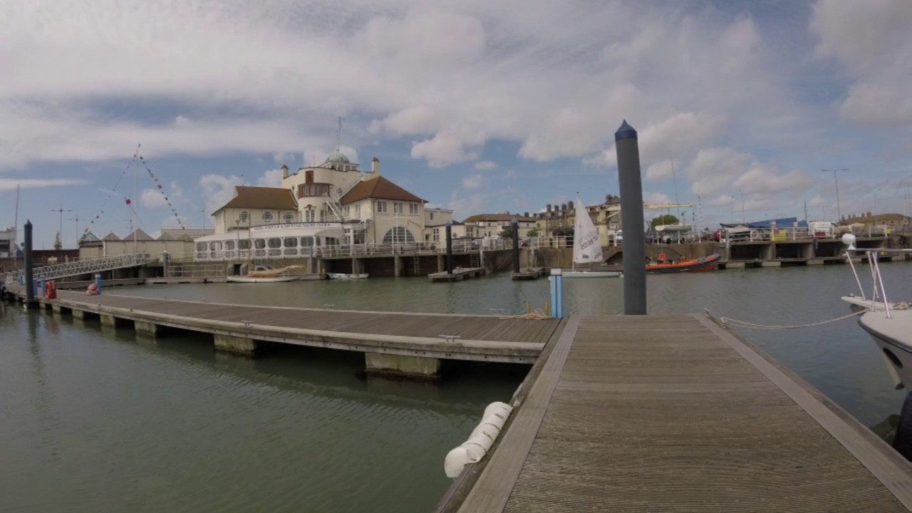 Timelapse of the yachts leaving the Marina of the Royal Norfolk and Suffolk Yacht Club (RNSYC)